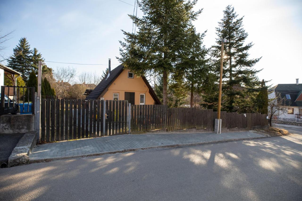 Vadgalamb Apartman & Jacuzzi Miskolc Buitenkant foto