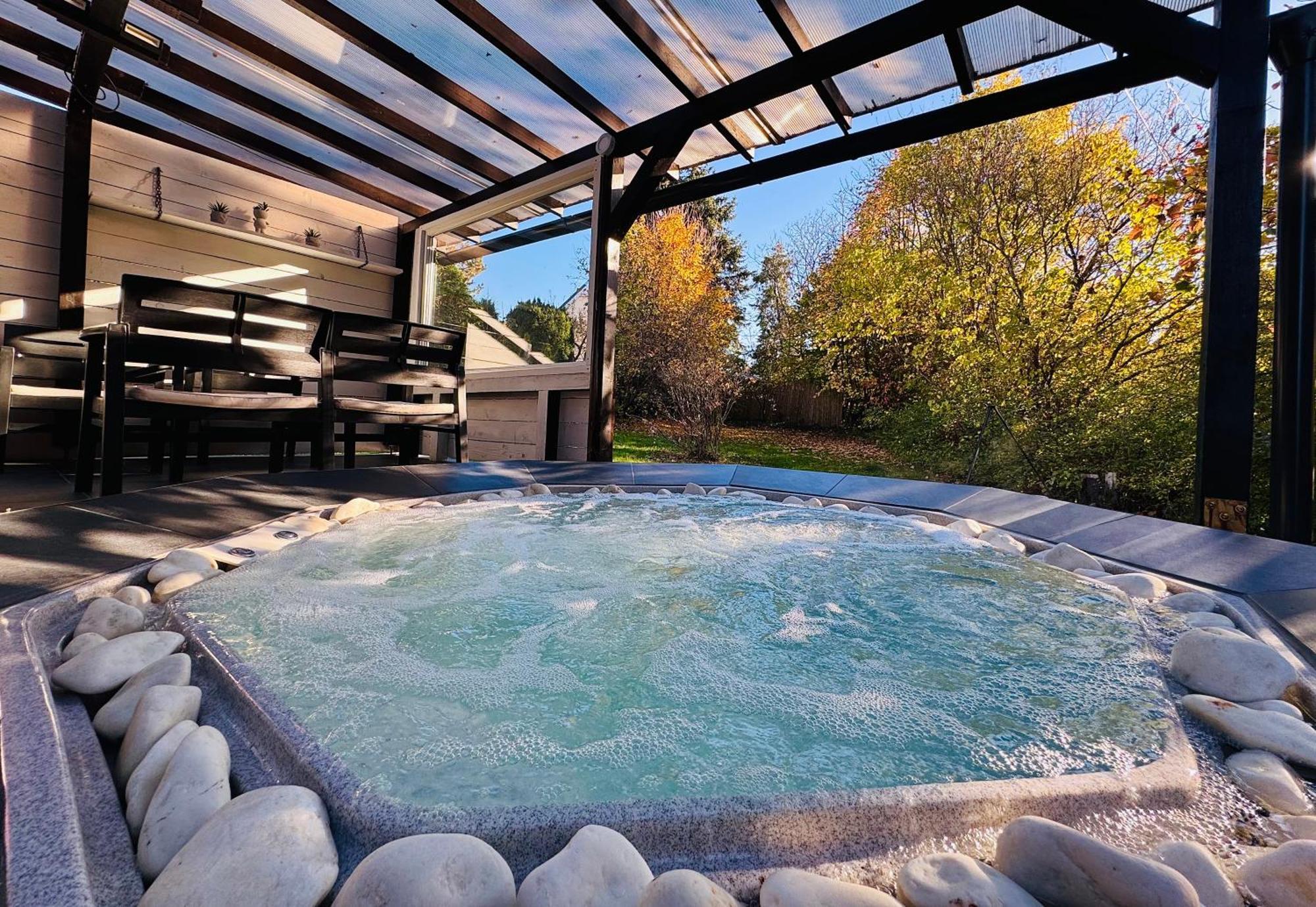 Vadgalamb Apartman & Jacuzzi Miskolc Buitenkant foto